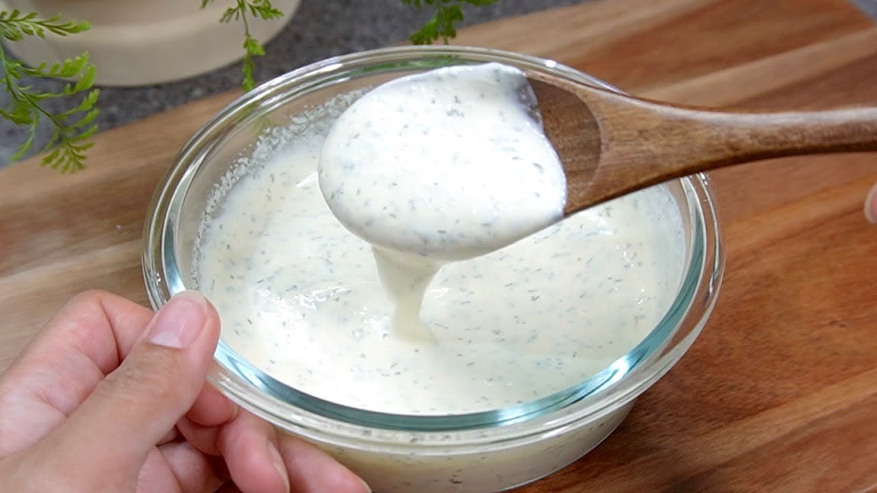 How to Make Ranch Sauce from Scratch